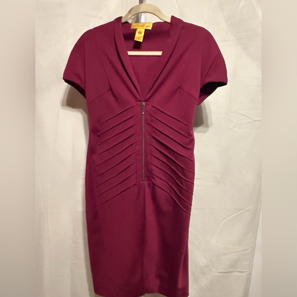 Catherine Malandrino Burgundy Short Sleeve Sheath Dress with Front Zip